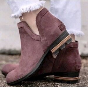 Sorel Womens Lolla Ankle Booties Sz 5.5 Cut Out NL2809-640 Purple Suede Pull On